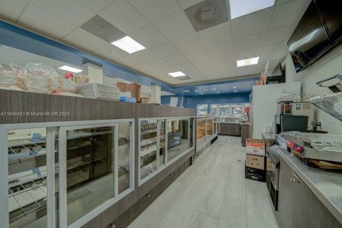 Immobilier commercial à vendre à Miami, Floride № 2053745 - photo 28