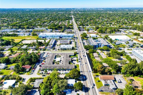 House in North Miami, Florida 2 bedrooms, 128.76 sq.m. № 1959511 - photo 14