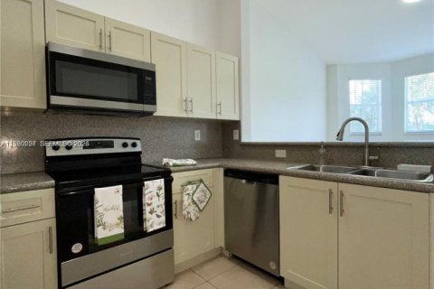 Condominio en alquiler en Homestead, Florida, 3 dormitorios, 99.96 m2 № 2020171 - foto 12