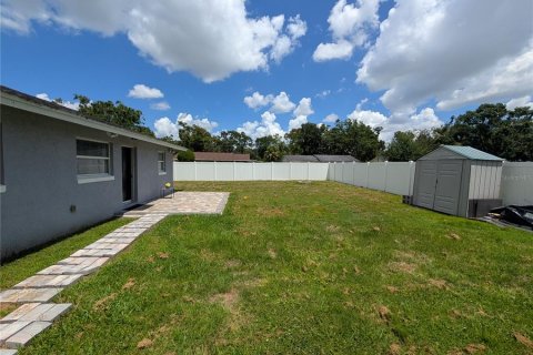 Casa en alquiler en Tampa, Florida, 5 dormitorios, 135.27 m2 № 1910064 - foto 21