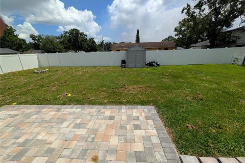 Casa en alquiler en Tampa, Florida, 5 dormitorios, 135.27 m2 № 1910064 - foto 22
