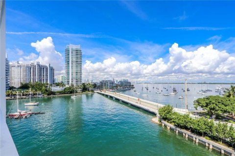 Condo in Miami Beach, Florida, 1 bedroom  № 1477833 - photo 14