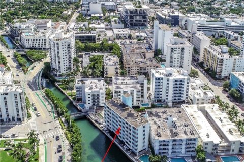 Condo in Miami Beach, Florida, 1 bedroom  № 1477833 - photo 5