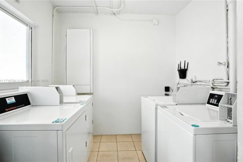 Condo in Miami Beach, Florida, 1 bedroom  № 1477833 - photo 21