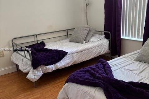 House in Miami, Florida 4 bedrooms, 164.16 sq.m. № 2062444 - photo 18