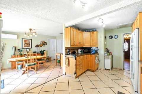 House in Lake Wales, Florida 5 bedrooms, 220.55 sq.m. № 1795883 - photo 3