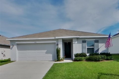 Casa en alquiler en Spring Hill, Florida, 3 dormitorios, 130.53 m2 № 1911052 - foto 1