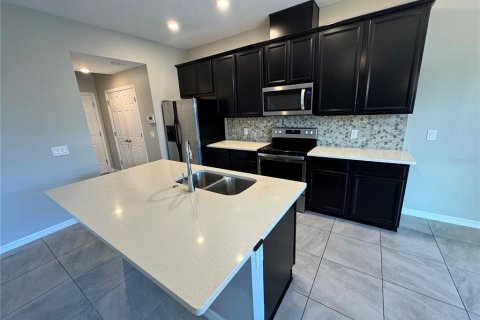 Townhouse in Orlando, Florida 3 bedrooms, 148.27 sq.m. № 1884327 - photo 16