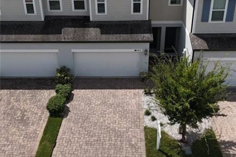 Townhouse in Orlando, Florida 3 bedrooms, 148.27 sq.m. № 1884327 - photo 2