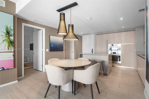 Купить кондоминиум в Холливуд, Флорида 3 спальни, 98.01м2, № 1928357 - фото 9