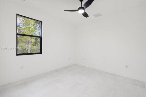House in Lehigh Acres, Florida 3 bedrooms № 2169392 - photo 19