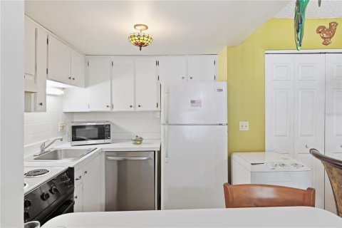 Copropriété à vendre à Tampa, Floride: 1 chambre, 65.96 m2 № 2101143 - photo 9