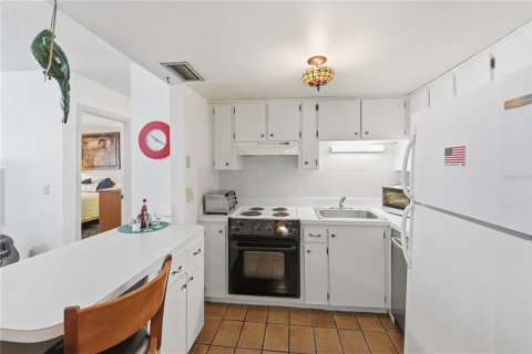 Copropriété à vendre à Tampa, Floride: 1 chambre, 65.96 m2 № 2101143 - photo 11