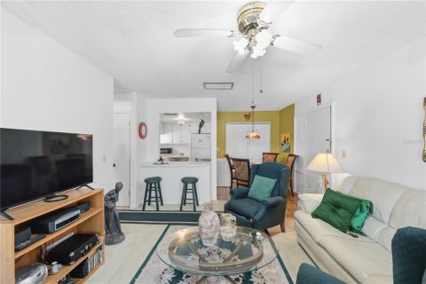 Copropriété à vendre à Tampa, Floride: 1 chambre, 65.96 m2 № 2101143 - photo 2