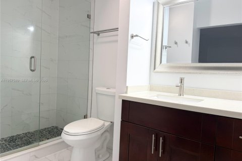 Touwnhouse à louer à Pembroke Pines, Floride: 3 chambres, 136.75 m2 № 2079843 - photo 15