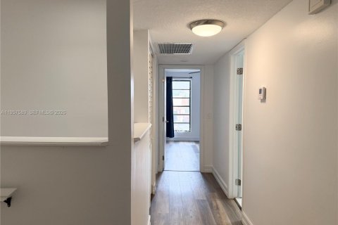 Touwnhouse à louer à Pembroke Pines, Floride: 3 chambres, 136.75 m2 № 2079843 - photo 22