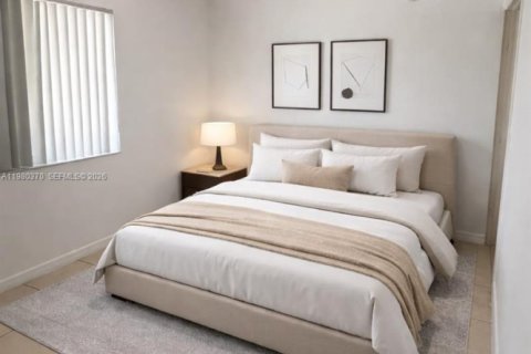 Condo in Miami, Florida, 2 bedrooms  № 2045562 - photo 5