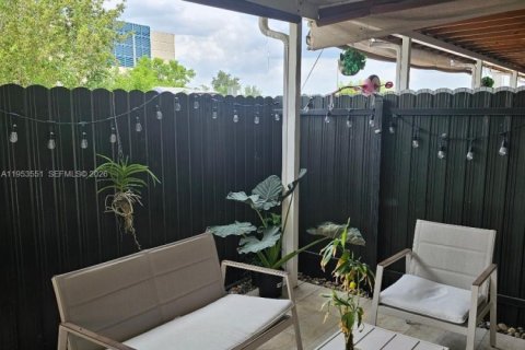 Купить таунхаус в Хайалиа Гарденс, Флорида 3 спальни, 110.37м2, № 2007899 - фото 6