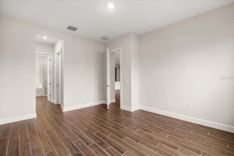 House in Kissimmee, Florida 3 bedrooms, 220.36 sq.m. № 2216243 - photo 18