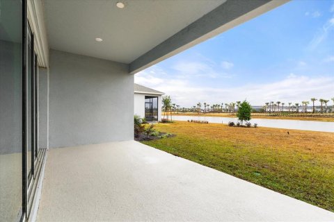 House in Kissimmee, Florida 3 bedrooms, 220.36 sq.m. № 2216243 - photo 26