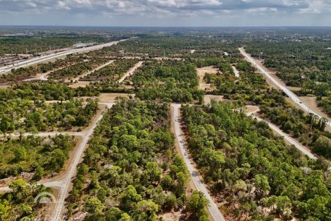 Terreno en venta en North Port, Florida № 2221188 - foto 14