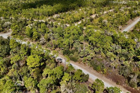 Terreno en venta en North Port, Florida № 2221188 - foto 9