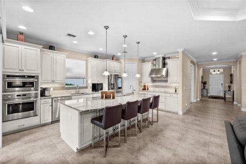 House in Cape Coral, Florida 3 bedrooms, 210.61 sq.m. № 1847826 - photo 4
