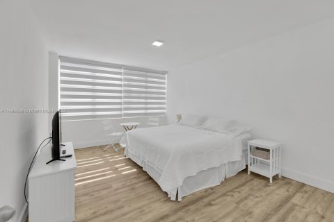 Condominio en venta en Miami Beach, Florida, 2 dormitorios, 102.19 m2 № 1754270 - foto 18