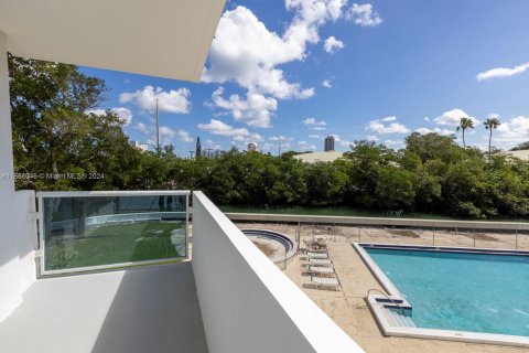 Condominio en venta en Miami Beach, Florida, 2 dormitorios, 102.19 m2 № 1754270 - foto 26