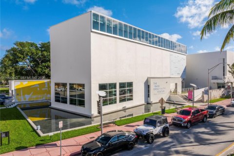 Condominio en venta en Miami Beach, Florida, 2 dormitorios, 95.22 m2 № 2032672 - foto 27