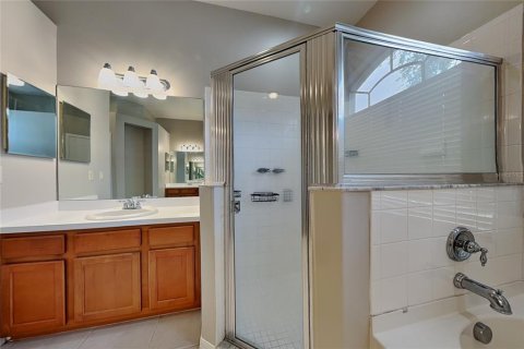 Villa ou maison à louer à Spring Hill, Floride: 4 chambres, 231.14 m2 № 2416419 - photo 8
