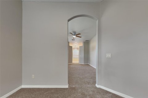 Villa ou maison à louer à Spring Hill, Floride: 4 chambres, 231.14 m2 № 2416419 - photo 18