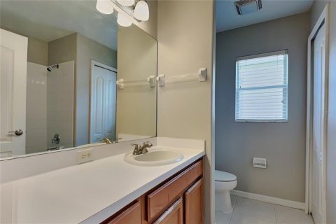 Villa ou maison à louer à Spring Hill, Floride: 4 chambres, 231.14 m2 № 2416419 - photo 13