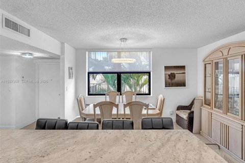 Copropriété à vendre à Aventura, Floride: 3 chambres, 128.21 m2 № 2004583 - photo 3