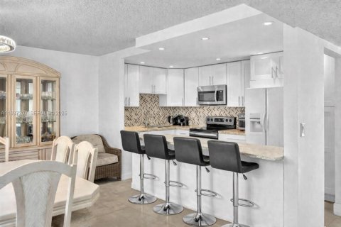 Copropriété à vendre à Aventura, Floride: 3 chambres, 128.21 m2 № 2004583 - photo 6