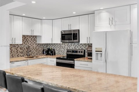 Condo à Aventura, Floride, 3 chambres  № 2004583
