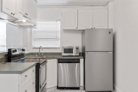 Copropriété à louer à Miami, Floride: 1 chambre, 52.95 m2 № 2076359 - photo 8