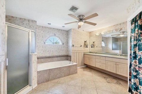 Купить виллу или дом в Порт-Шарлотт, Флорида 10 комнат, 242.94м2, № 1662085 - фото 14