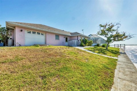 Casa en venta en Port Charlotte, Florida, 3 dormitorios, 242.94 m2 № 1662085 - foto 28