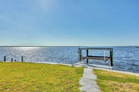 Casa en venta en Port Charlotte, Florida, 3 dormitorios, 242.94 m2 № 1662085 - foto 24