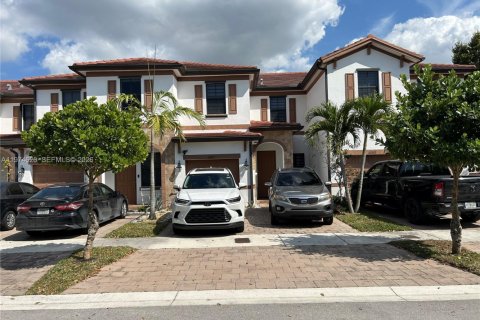 Таунхаус в Хайалиа, Флорида 3 спальни, 158.68м2 № 2036037