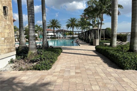 Купить таунхаус в Хайалиа, Флорида 3 спальни, 158.68м2, № 2036037 - фото 16