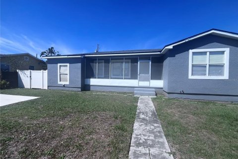 House in Tampa, Florida 2 bedrooms, 95.32 sq.m. № 2195084 - photo 3