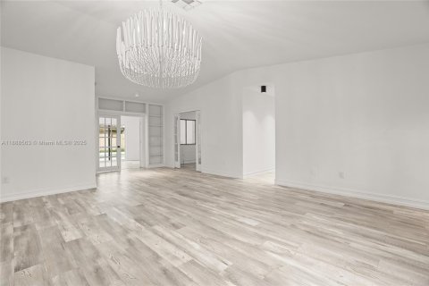 Casa en venta en Boca Raton, Florida, 4 dormitorios, 176.7 m2 № 1942427 - foto 8