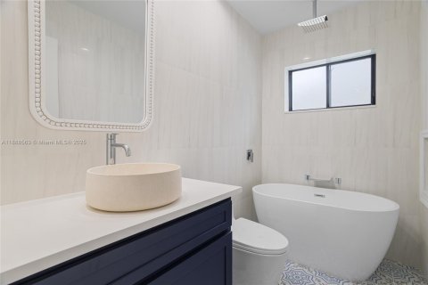 House in Boca Raton, Florida 4 bedrooms, 176.7 sq.m. № 1942427 - photo 23