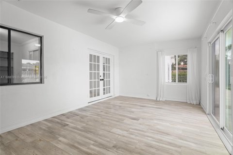 House in Boca Raton, Florida 4 bedrooms, 176.7 sq.m. № 1942427 - photo 12