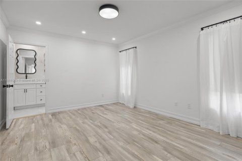 House in Boca Raton, Florida 4 bedrooms, 176.7 sq.m. № 1942427 - photo 19