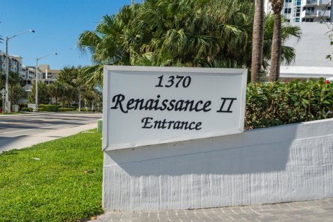 Condominio en venta en Pompano Beach, Florida, 2 dormitorios, 145.86 m2 № 2260200 - foto 28