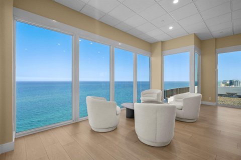 Condominio en venta en Pompano Beach, Florida, 2 dormitorios, 145.86 m2 № 2260200 - foto 27