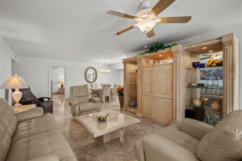 Condominio en venta en Pompano Beach, Florida, 2 dormitorios, 145.86 m2 № 2260200 - foto 4